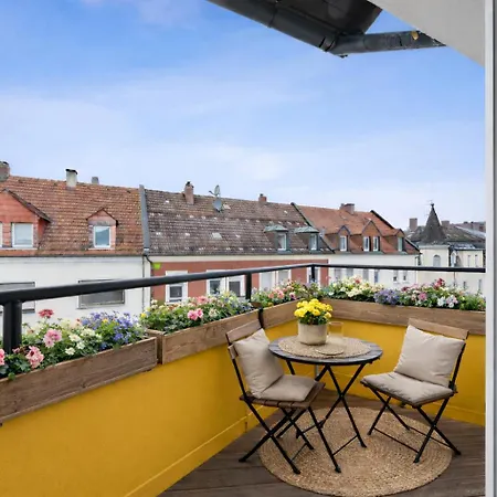 Geraeumige Wohnung, 3 Schlafzimmer, Kueche, Bad