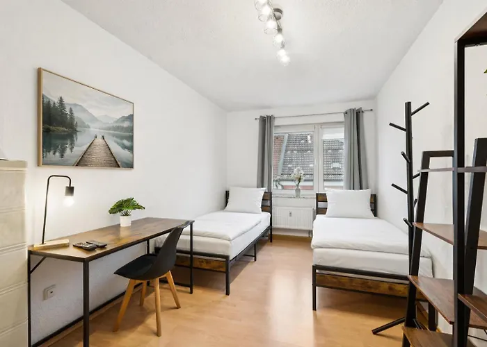 Apartment Geraeumige Wohnung, 3 Schlafzimmer, Kueche, Bad