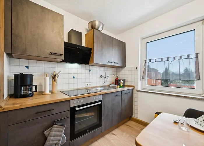 Geraeumige Wohnung, 3 Schlafzimmer, Kueche, Bad * Weiden in der Oberpfalz
